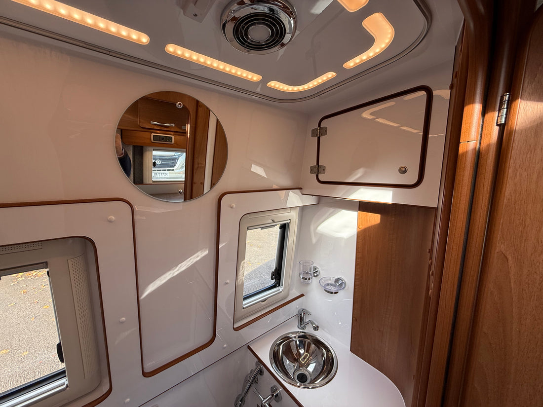 IH N-Class 680 RL £84,995