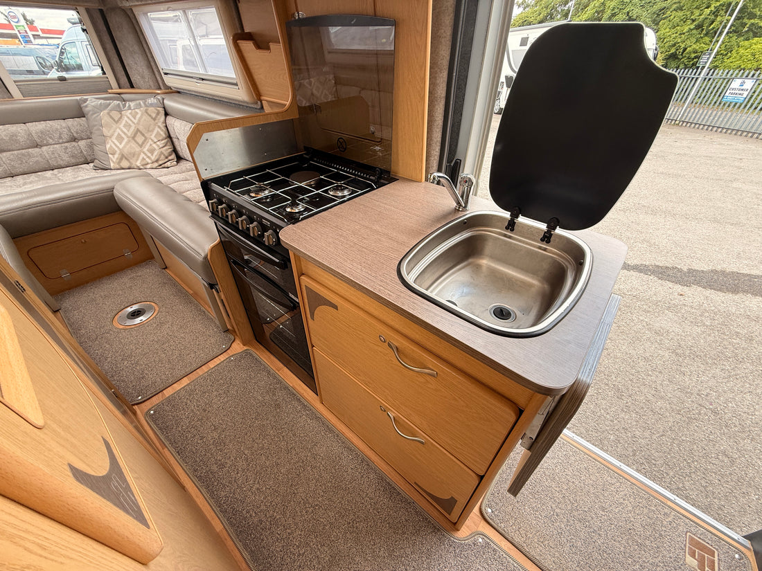 IH 630 RD - £64,995