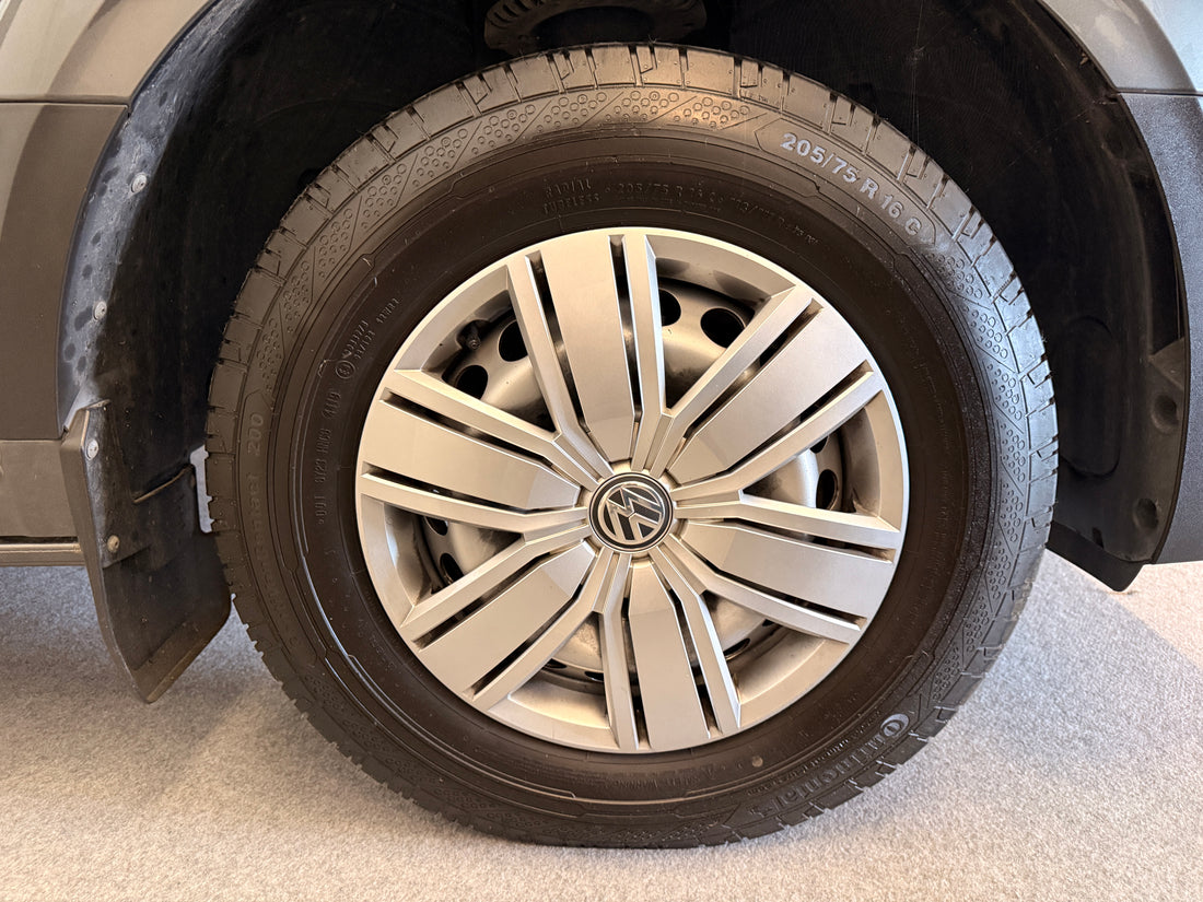 IH 680 CRL - £79,995