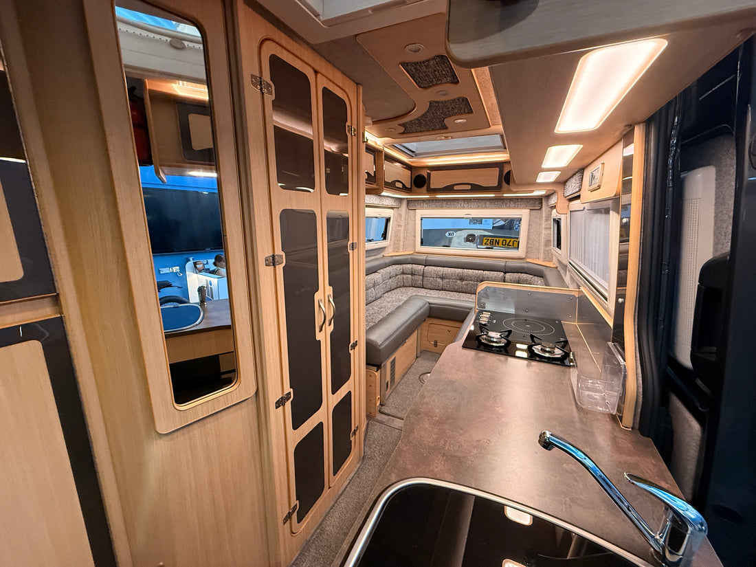 IH 680 CRL - £79,995
