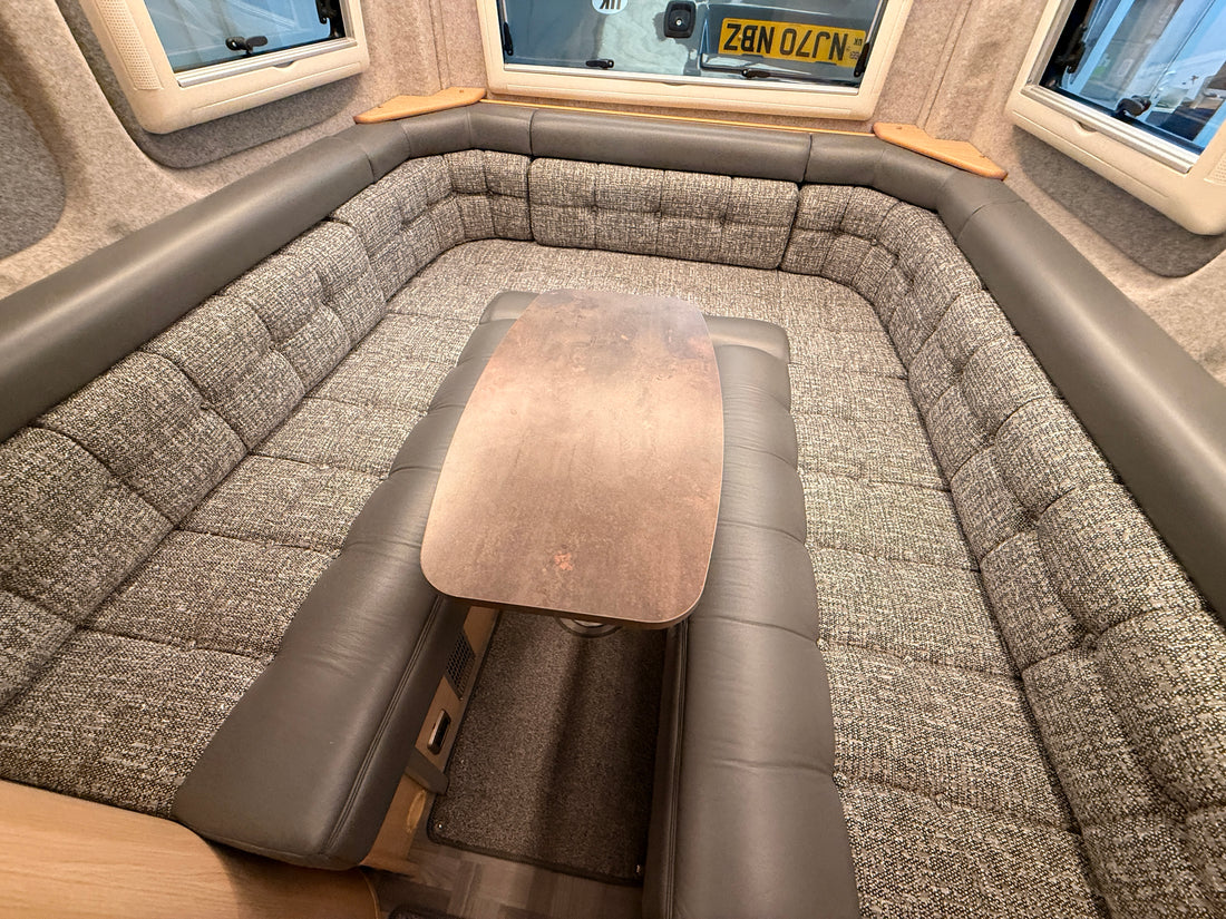 IH 680 CRL - £79,995