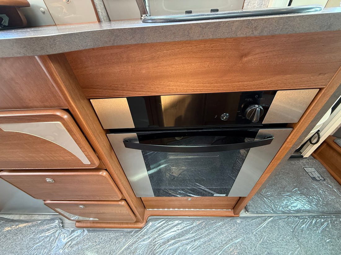 IH N-Class 680 RL £84,995