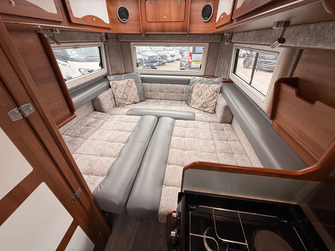IH 630 RL - £79,995