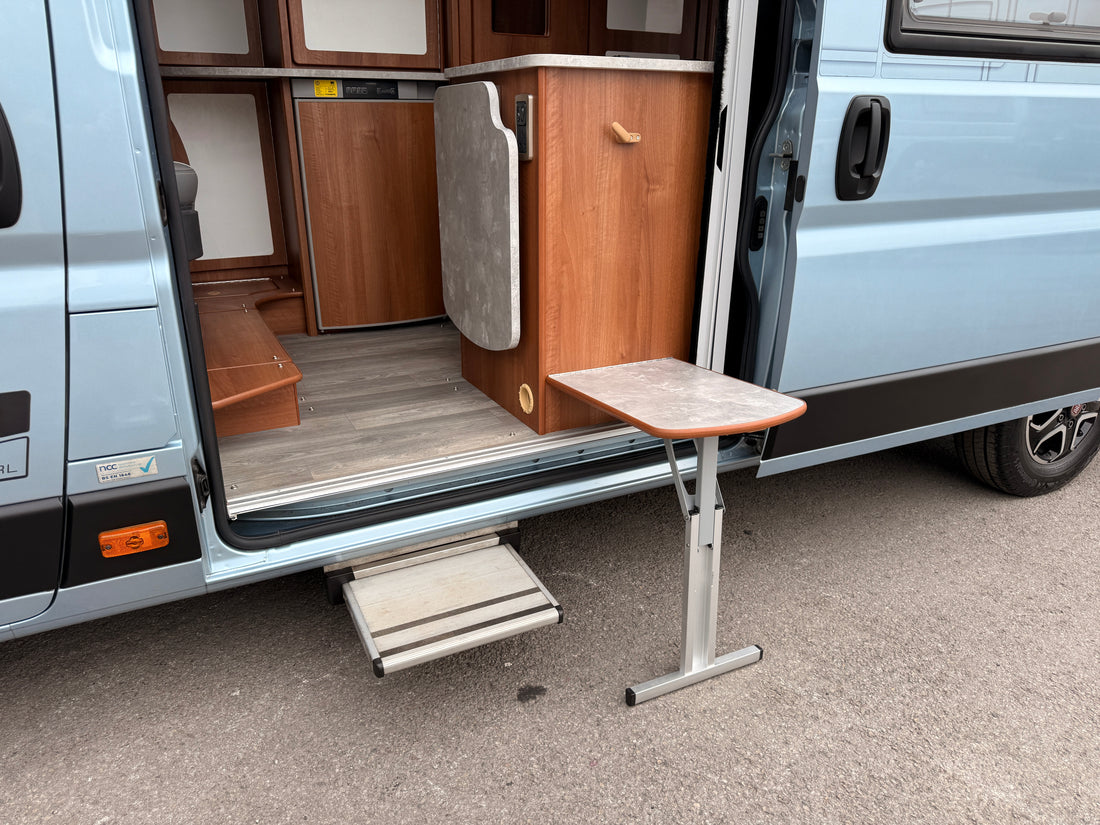 IH 630 RL - £79,995