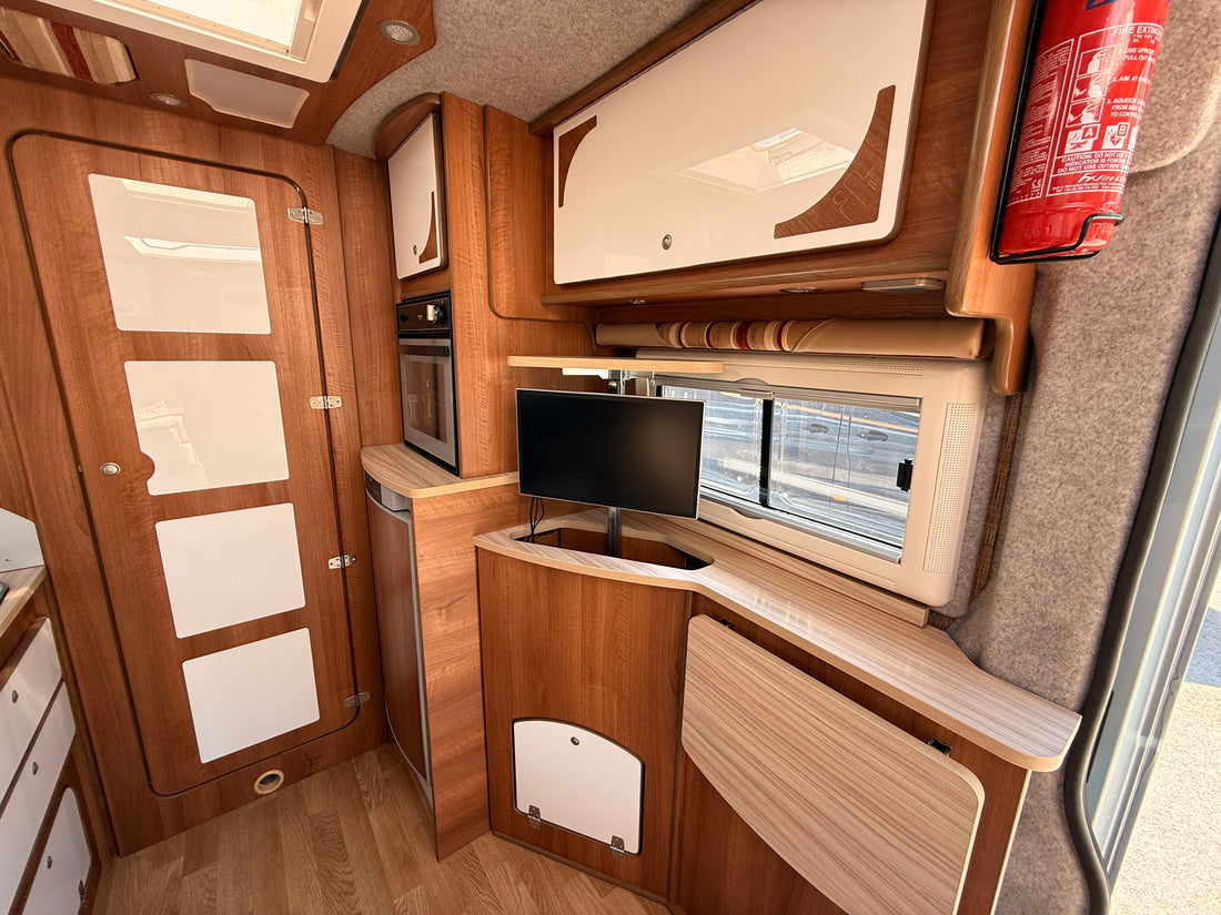 IH 630 FL - £49,995
