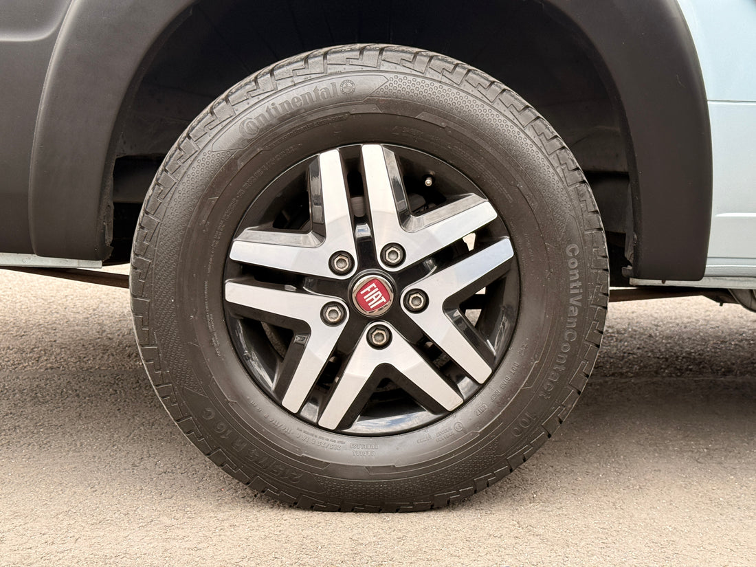 IH 630 RL - £59,995