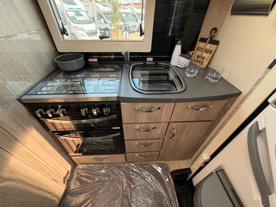 AUTOSLEEPER NUEVO EK PLUS – £74,995