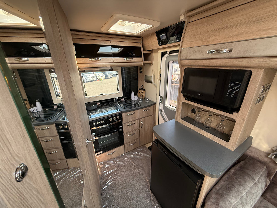 AUTOSLEEPER NUEVO EK PLUS – £74,995
